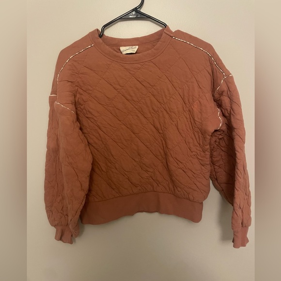 Universal Thread Tops - Crewneck